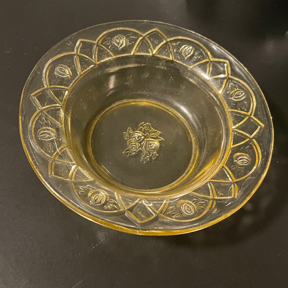 Vintage yellow depression glass bowl floral rose trinket catch dish